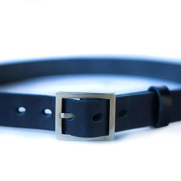 LUNA 1 1/8" BELT - NAVY BRIDLE LEATHER - WHITE BRONZE BUCKLE