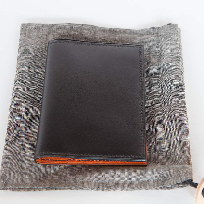 NOMAD - PASSPORT HOLDER - BOXE CALF/CHEVRE